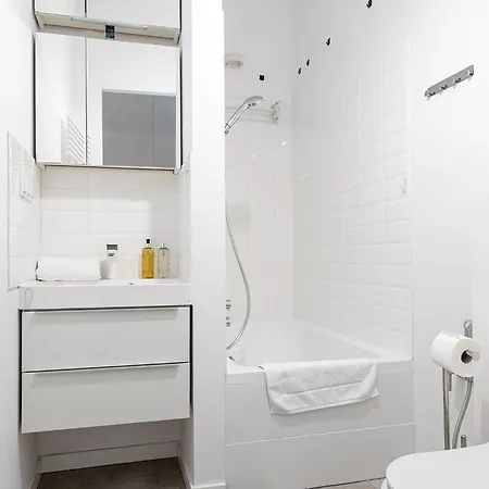 Rentplanet - Mirow Ii *